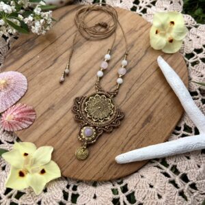 Rose quartz and moonstone macrame necklace