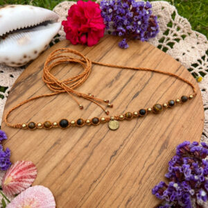 dainty tiger's eye macrame choker