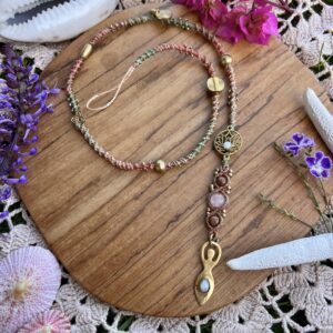 feminine macrame hairwrap / dreadwrap