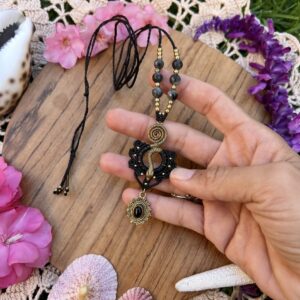 black serpent macrame necklace
