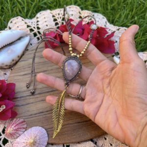 rose quartz leaf chunky macrame necklace